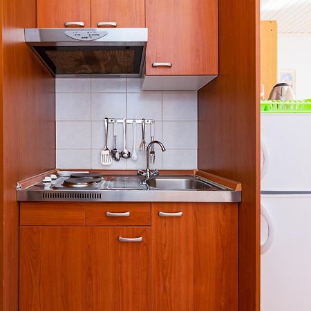 Apartments And Rooms With Parking Space Skrbcici, Krk - 21231 Стая снимка